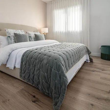 Eb4a - Frontline Lägenhet