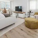 Eb4a - Frontline Appartement *